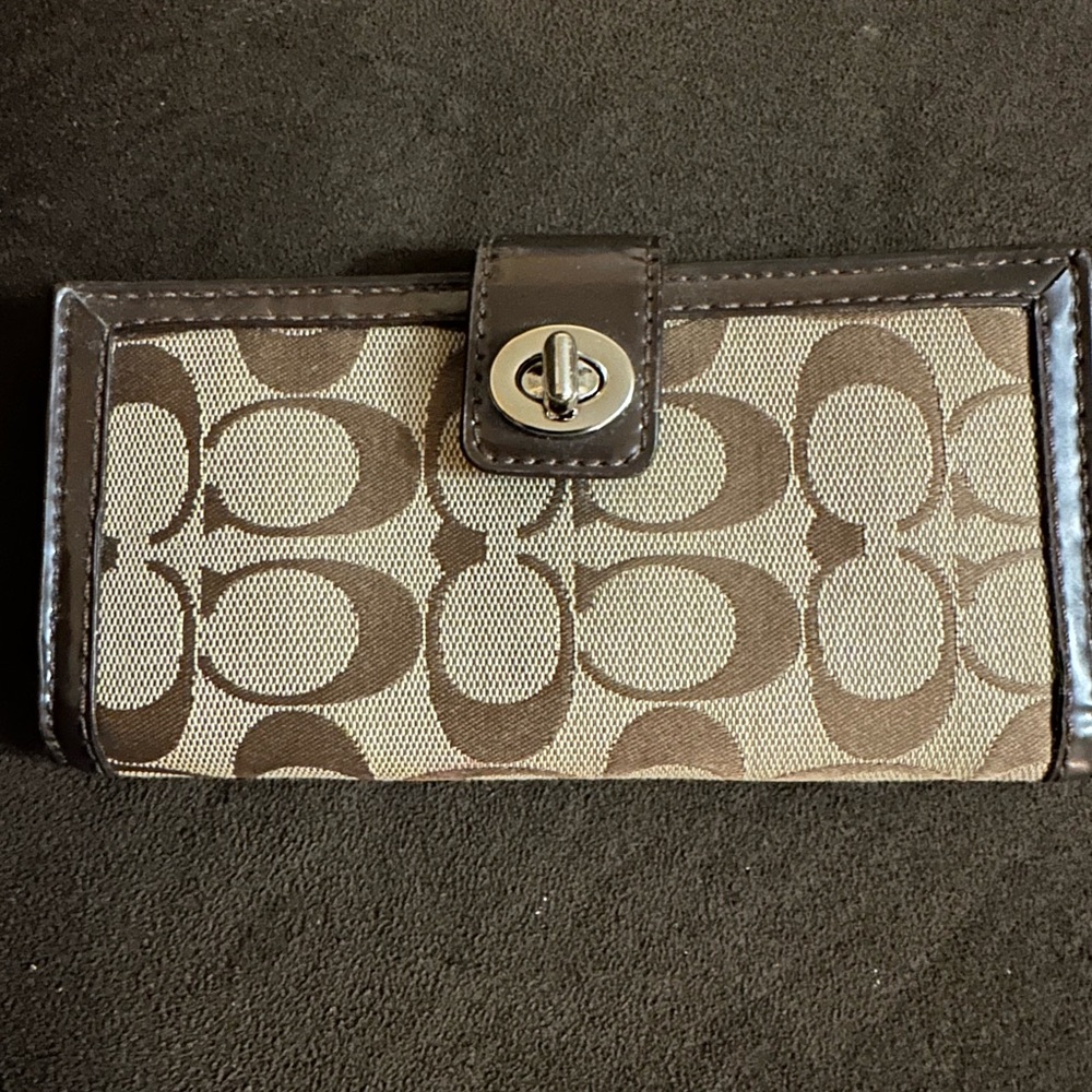 Coach Y2K Signature Brown cc slim turnlock wallet. *see description and photos - Picture 5 of 8
